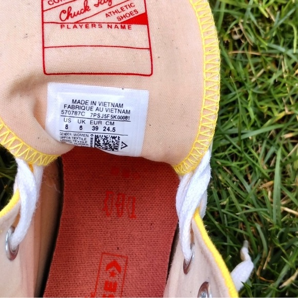 Converse All Star Yellow Chuck 70 Sneakers - Picture 6 of 14